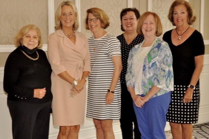 Angela Kania, Liz Finley, Mary Packer, Teresa O’Flynn, Helen Kane and Mary Ann Bond